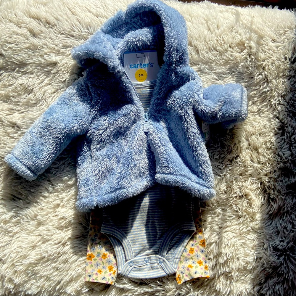 NWT Baby Girl Carter’s  3 piece outfit set